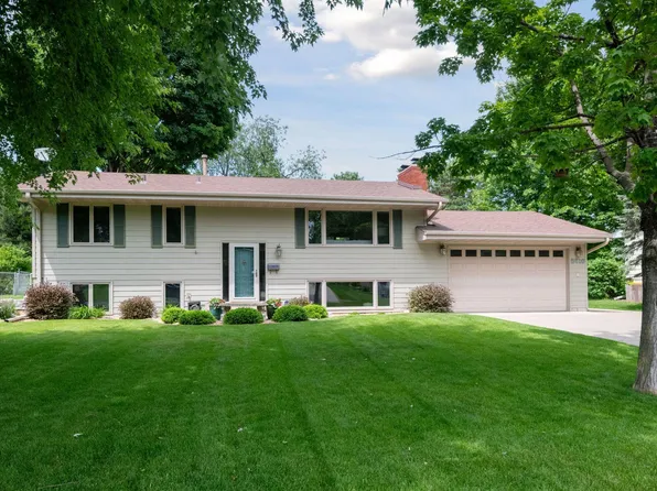 8516 29th Ave N, New Hope, MN 55427