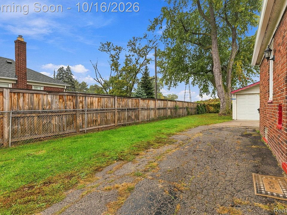 853 Wordsworth St, photo 27