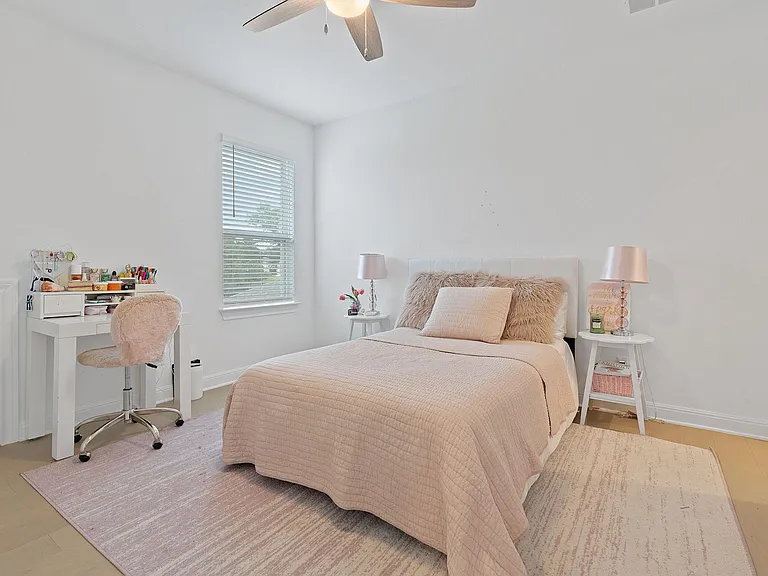 309 Pear Tree Ln — Photo 30