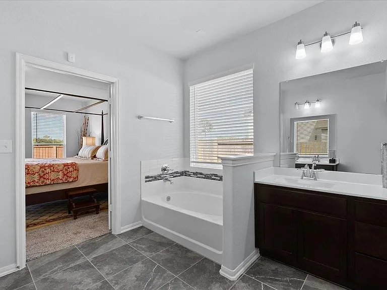 4907 Autumn Hills Trl — Photo 21