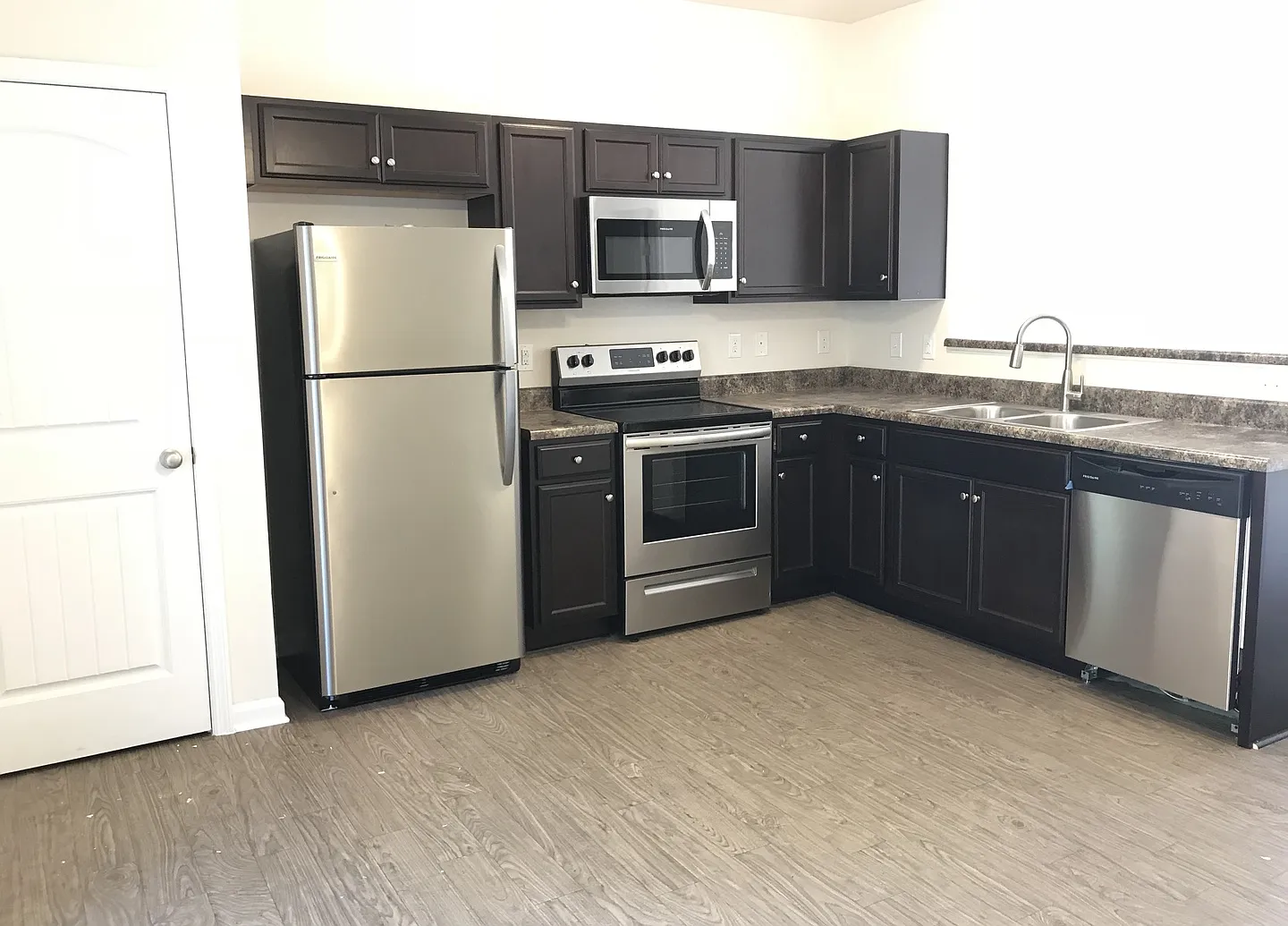 Townhome right for you! — Photo 2