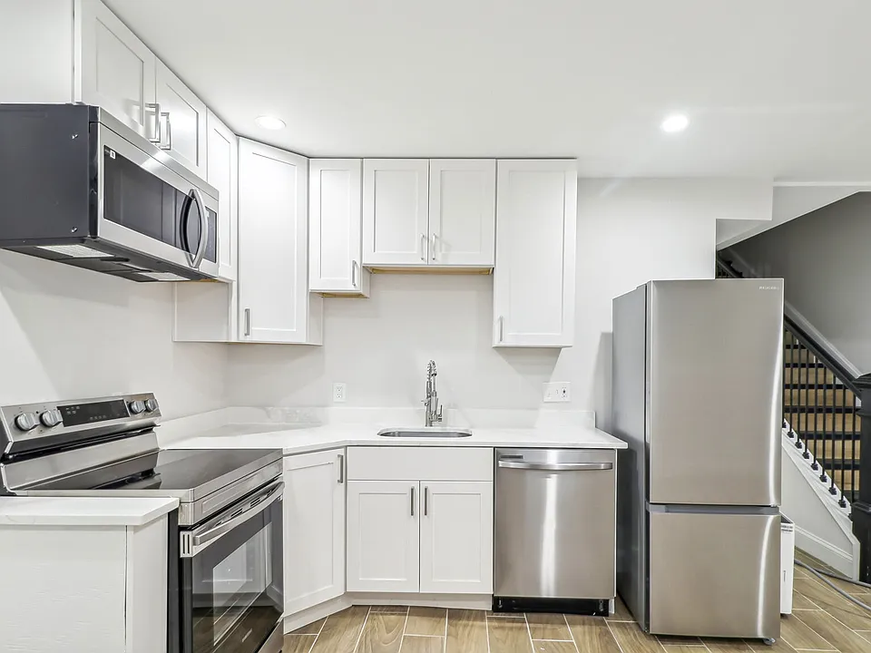 Lower Level Unit