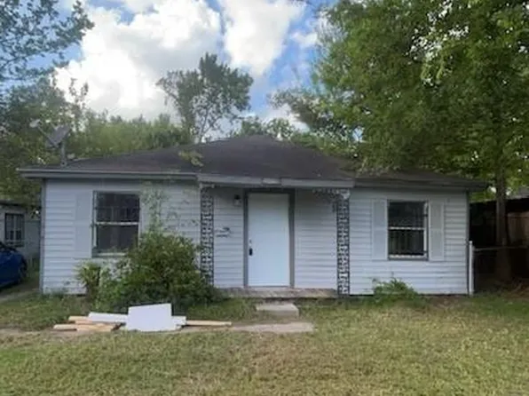 2088 Pope St, Beaumont, TX 77703