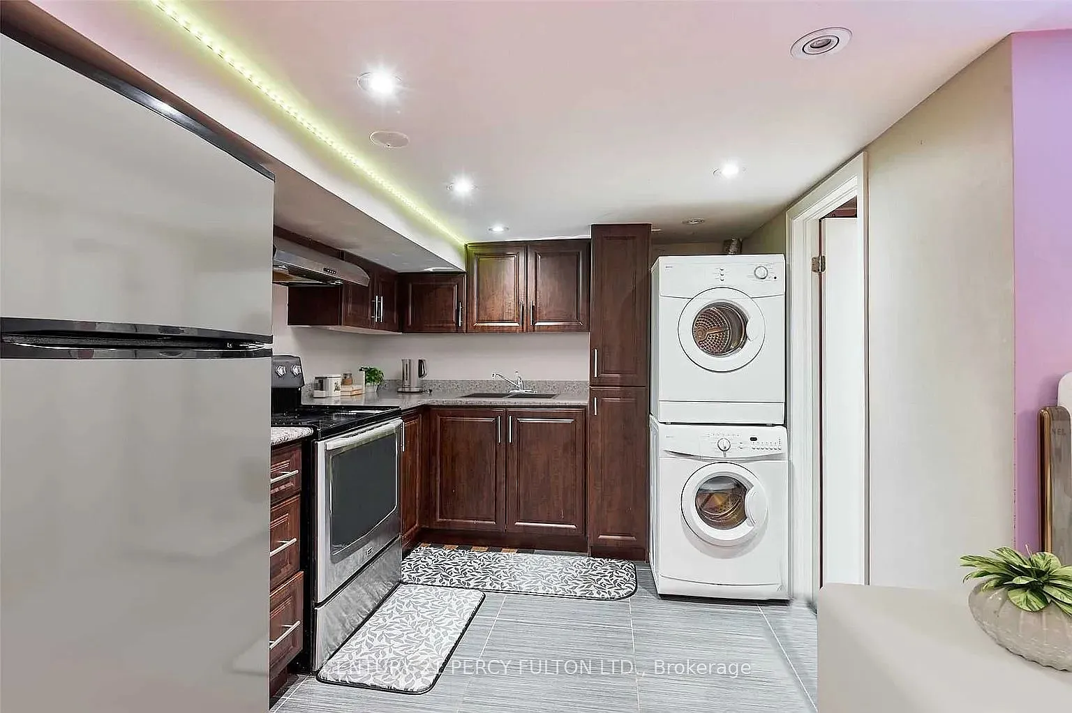 Studio, $1,500 — Photo 4