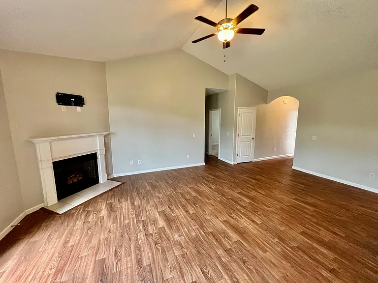 325 S Stonegate Dr — Photo 10