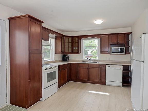 5th image of 60 Charters Settlement Rd