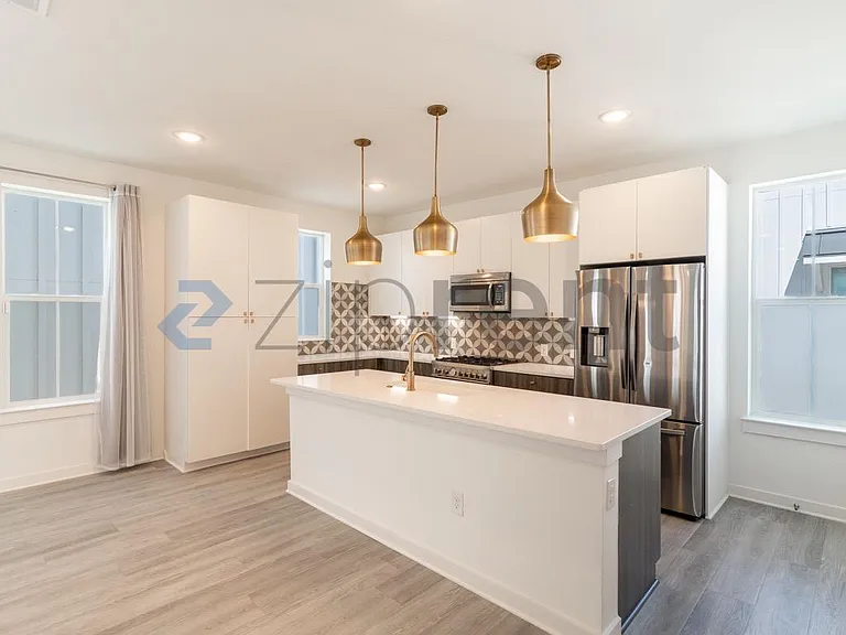 2624 Metcalfe Rd #17 — Photo 4