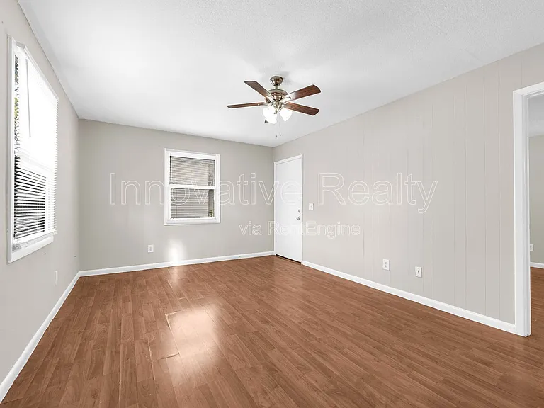 5111 Curry Ford Rd #4 — Photo 1