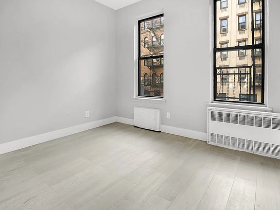 4th image of 309 E 91st St #2E