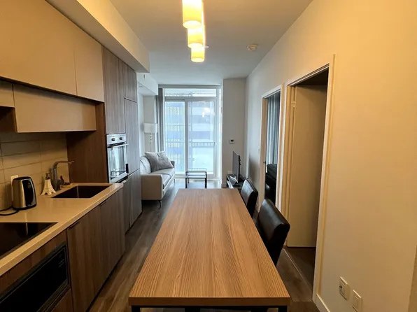 8 Eglinton Ave E, Toronto, ON