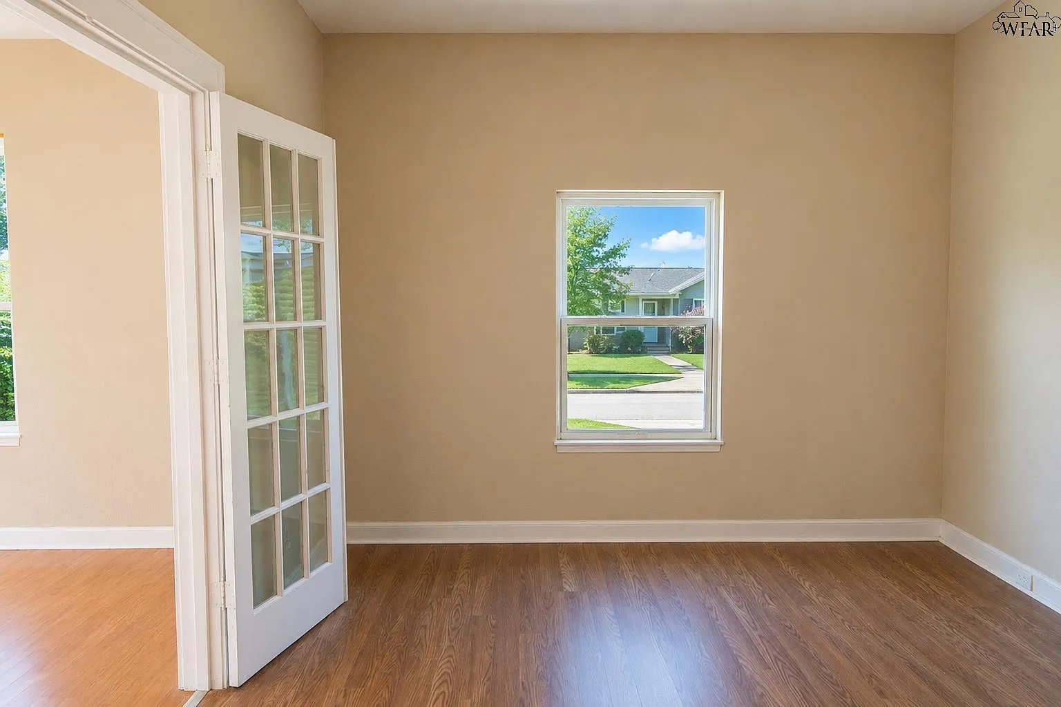 1 bed, 1.0 bath, 756 sqft, $1,100 — Photo 3
