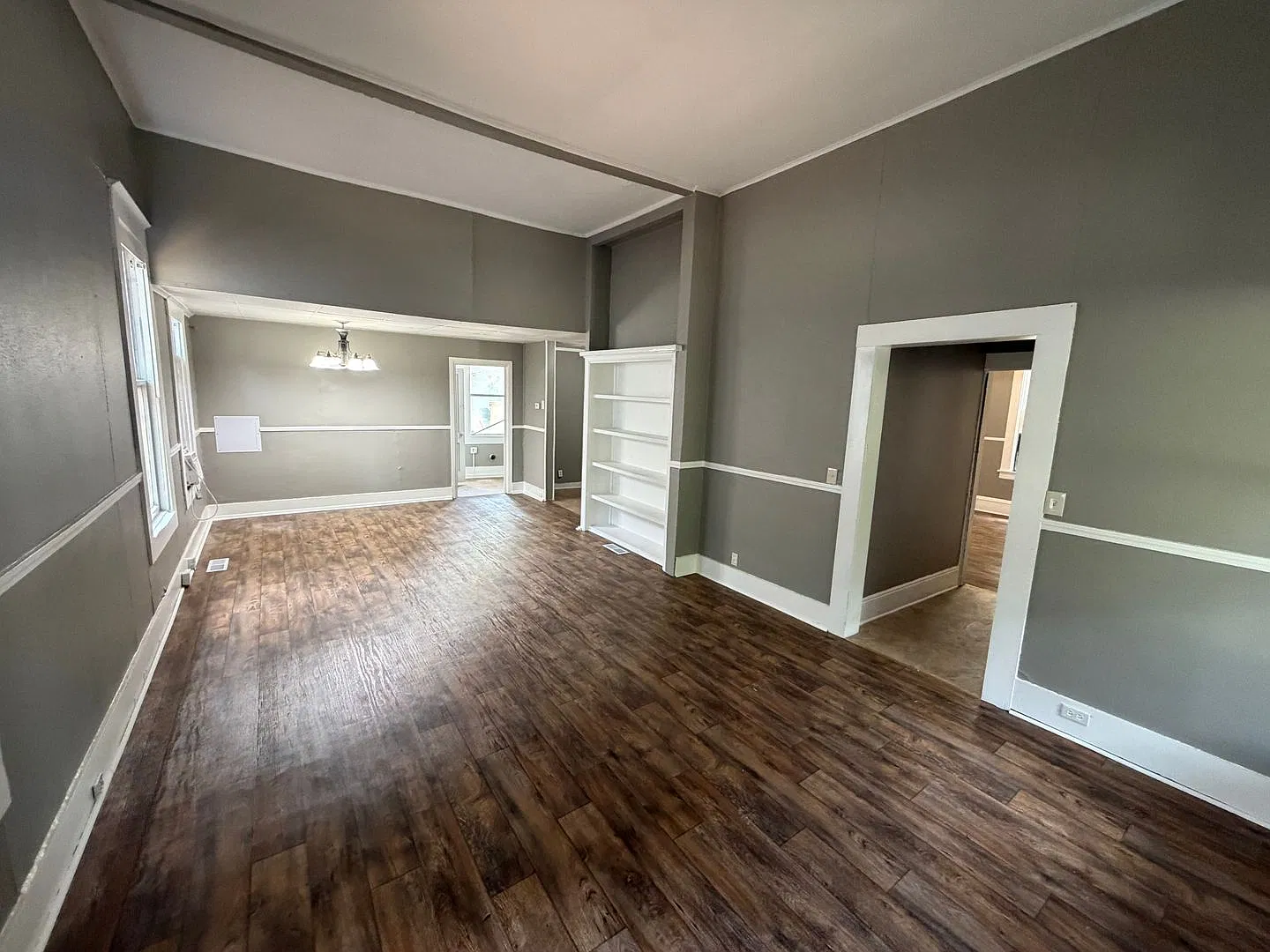 Remodeled 3 Bedroom Home in Highland - Central Air! — Photo 4