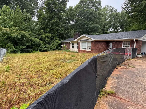 201 Tucker Rd, Spartanburg, SC 29306