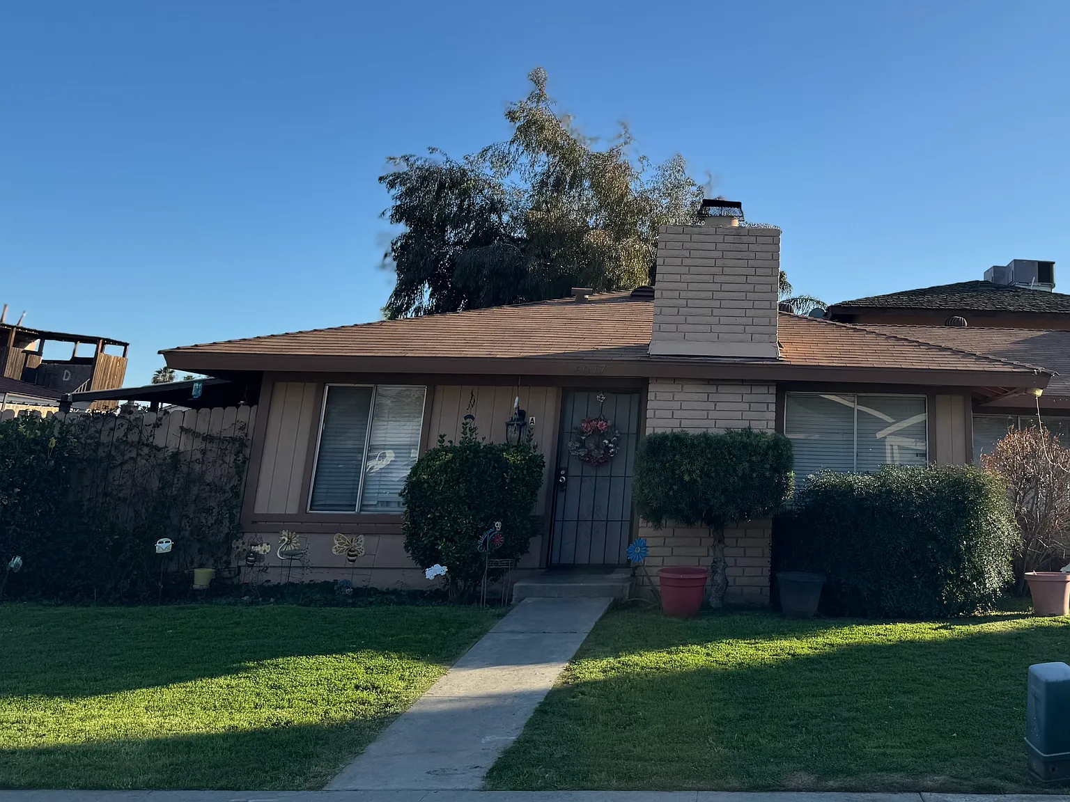 3 bed, 1150 sqft, $1,995 — Photo 2