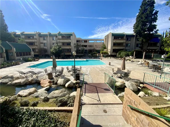 12141 Centralia St Unit 111, Lakewood, CA 90715