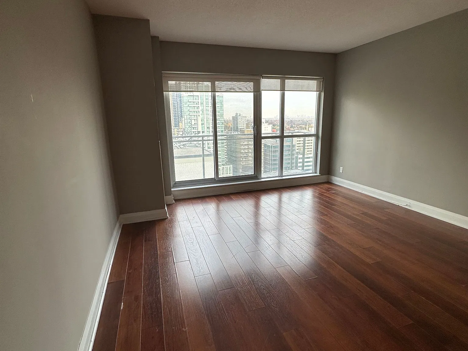 83 Redpath Ave — Photo 4