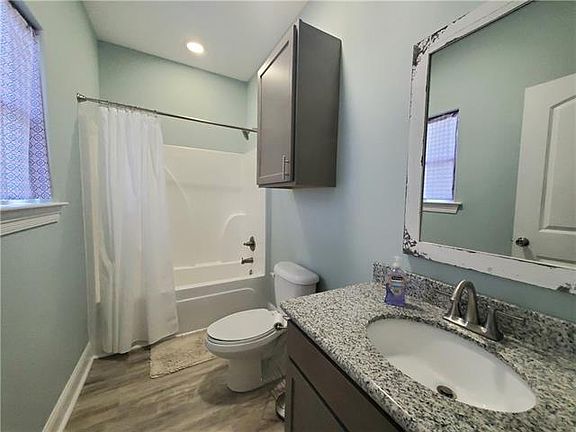 5th image of 164 Prioux Ln