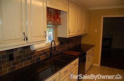 2nd image of 14105 Winchester Cir
