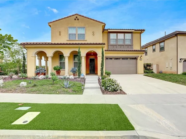 652 E Orange Blossom Way, Azusa, CA 91702