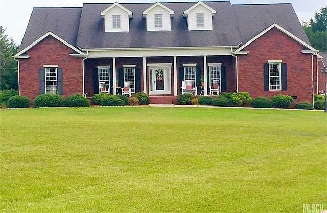 1st image of 183 Robert Dr