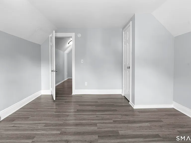 165 Starr St #2 — Photo 16