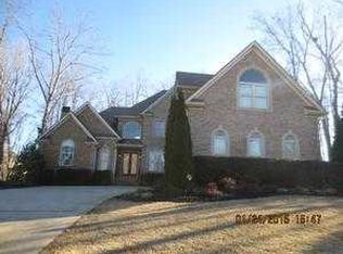 2565 Lake Erma Dr, Hampton, GA 30228