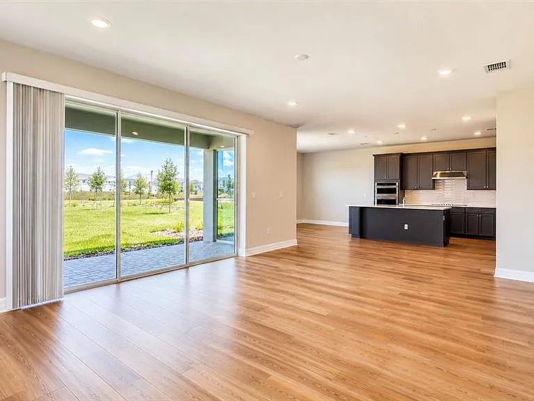 16628 Silver Brook Way — Photo 2