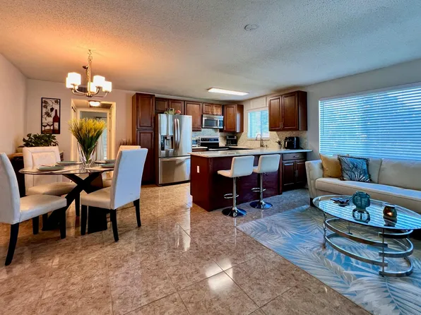 136 Dorchester F, West Palm Beach, FL 33417