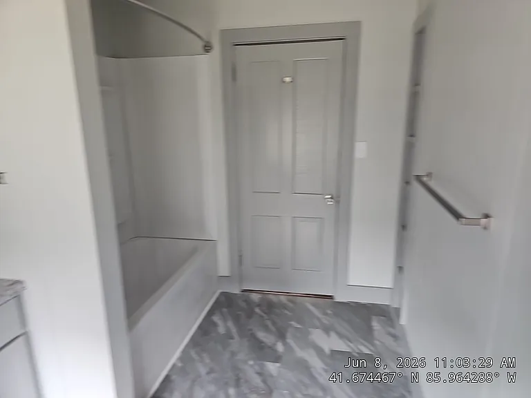 1315 Kinzy St #A — Photo 36