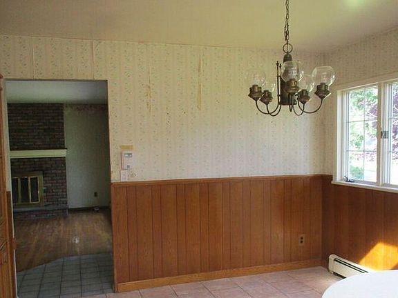EAT IN Kitchen