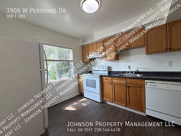 2nd image of 3906 W Pershing Dr