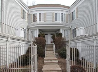 272 Riveredge Dr, Chatham, NJ 07928