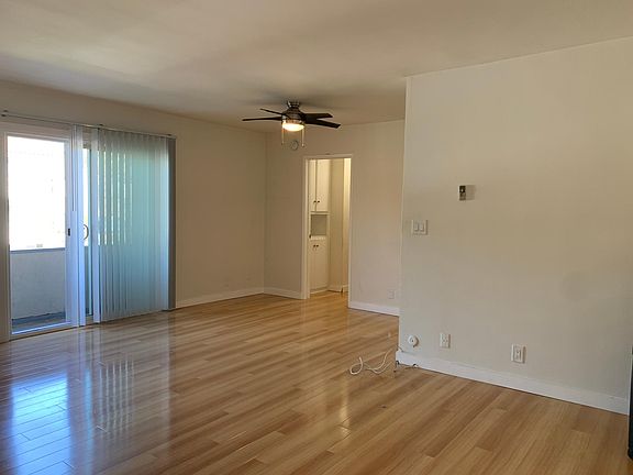 5th image of 1476 S Shenandoah St #200