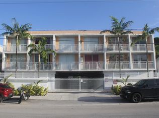 450 SW 3rd St APT 10, Miami, FL 33130