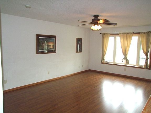 2nd image of 707 Maywood Dr