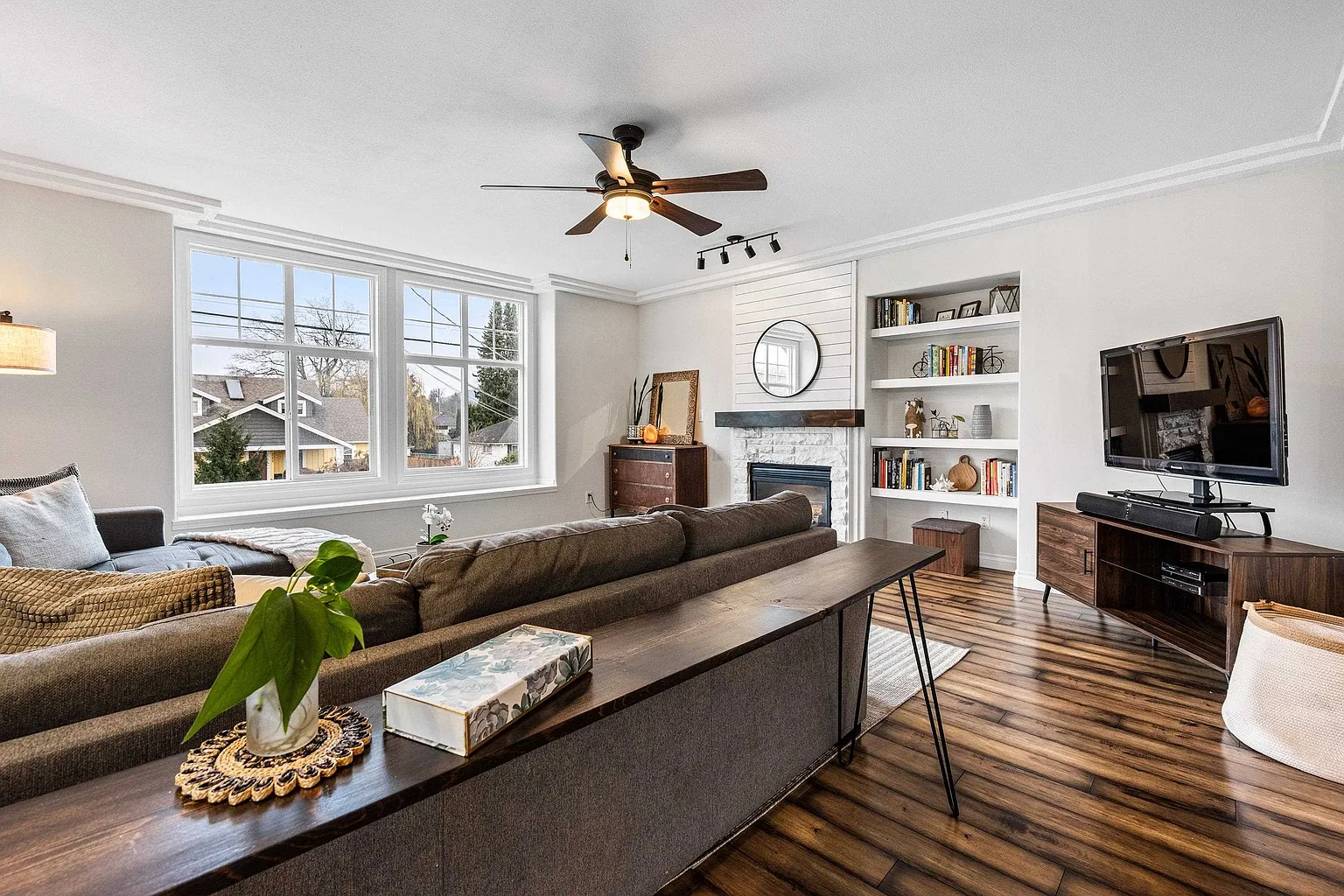 45658 Lewis Ave #B photo 1