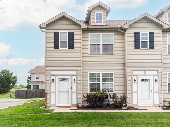 257 Bent Grass Cir Unit D, Dekalb, IL 60115