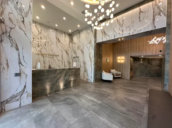 7433 Cambie St, Vancouver, BC