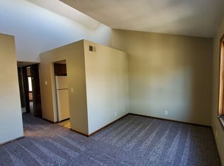 6510 Holdrege St #4, Lincoln, NE 68505