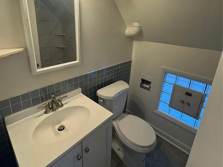 2912 S Chicago Ave — Photo 6