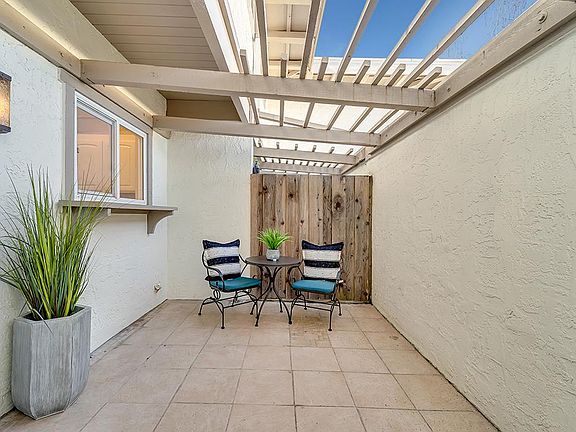 3rd image of 10363 Mary Ave