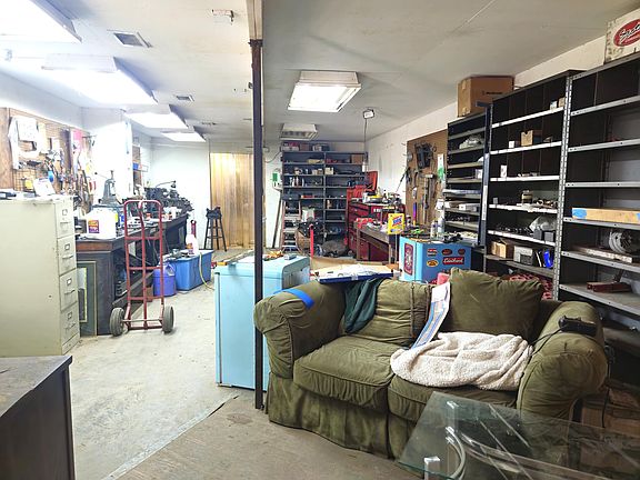 5th image of 271 Winningham Rd