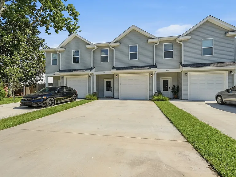 699 Woodlawn Ave NW — Photo 45