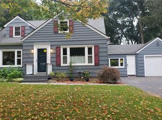 286 W Craig Hill Dr, Rochester, NY 14626