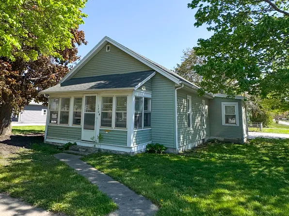 1704 Mamie Eisenhower Ave, Boone, IA 50036