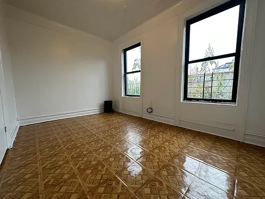 Rented by Coda Real Estate NYC | media 11