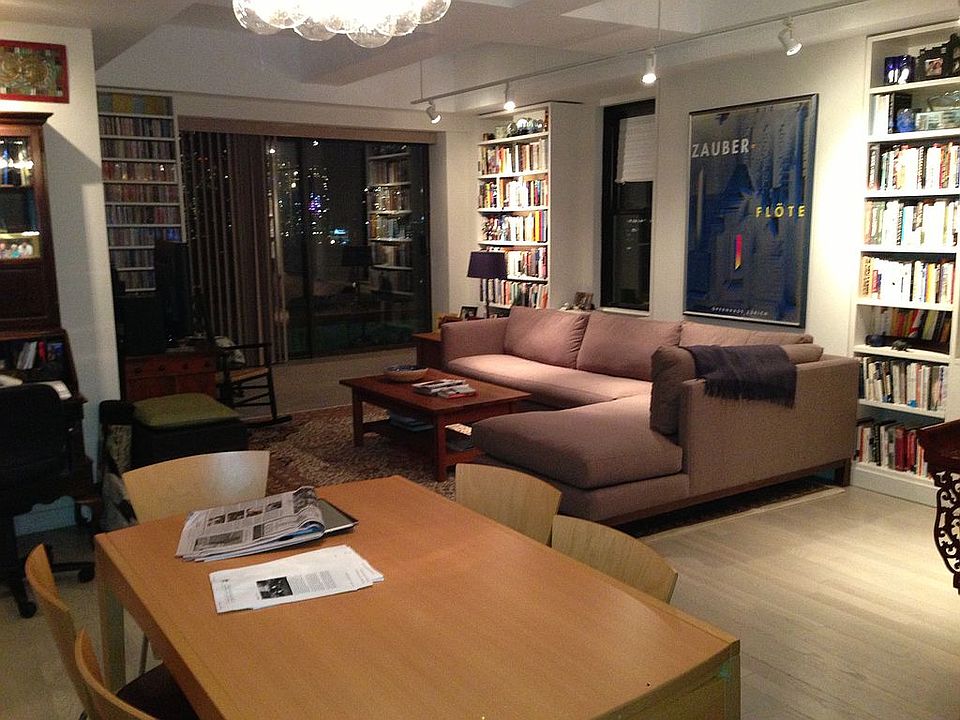 2nd image of 340 W 55th St APT 10B