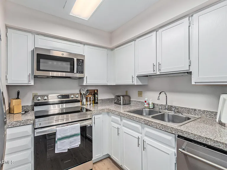 7401 N Scottsdale Rd #20 — Photo 16