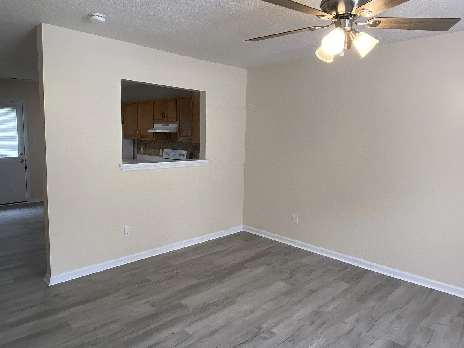 350 Bracken Place (Jacksonville) - 1 — Photo 4