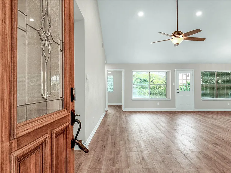 6023 Sean Ct — Photo 5
